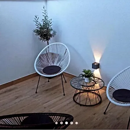 펜션 Teuta House 자다르