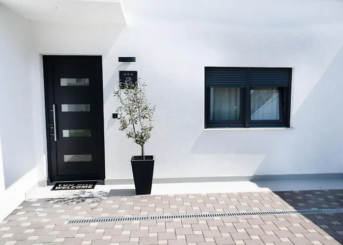 Teuta House Hébergement de vacances *