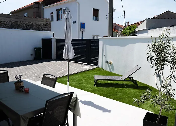 Будинок відпочинку Teuta House *