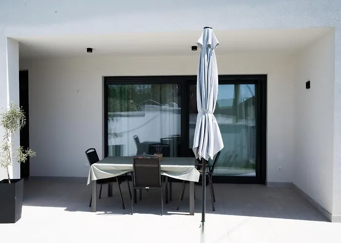 Teuta House Задар